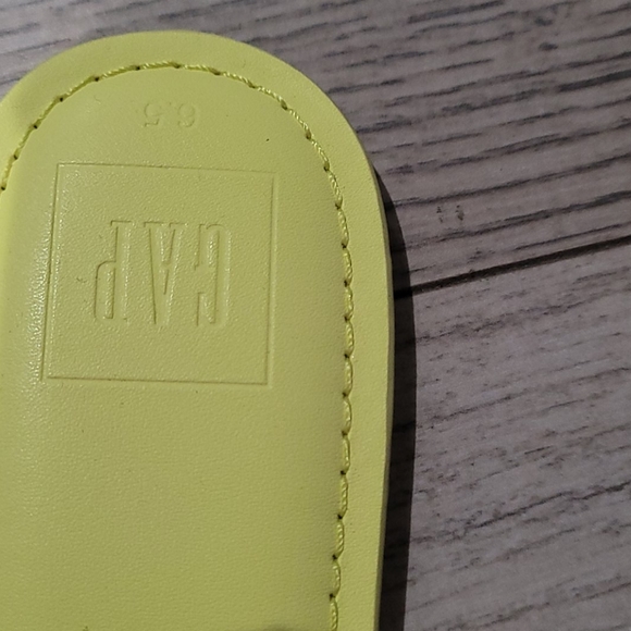 COPY - Women slide ons - Picture 2 of 3